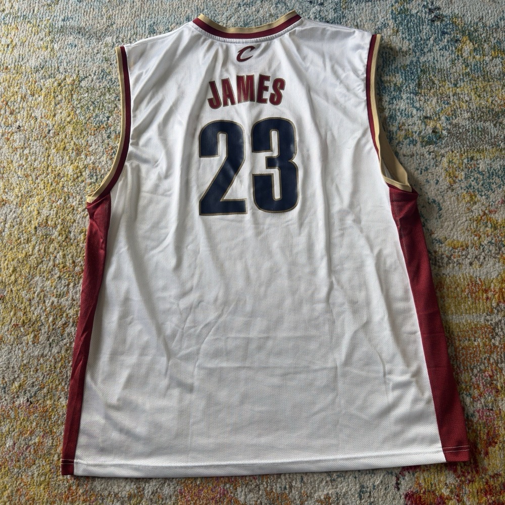 LeBron James Cleveland Cavaliers Reebok Jersey 2XL‎ Vintage NBA White 23